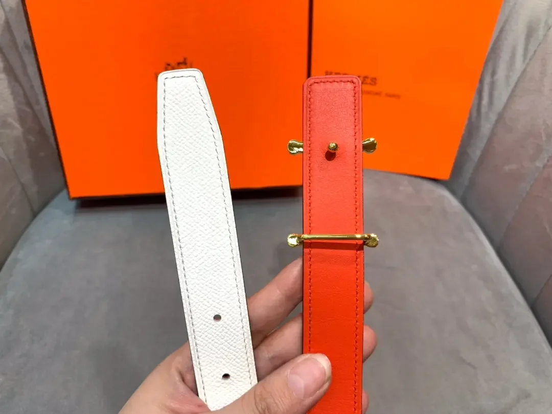 Hermès White/Red Reversible Belt with Gold-Tone Stirrup-Style H Buckle product view 7