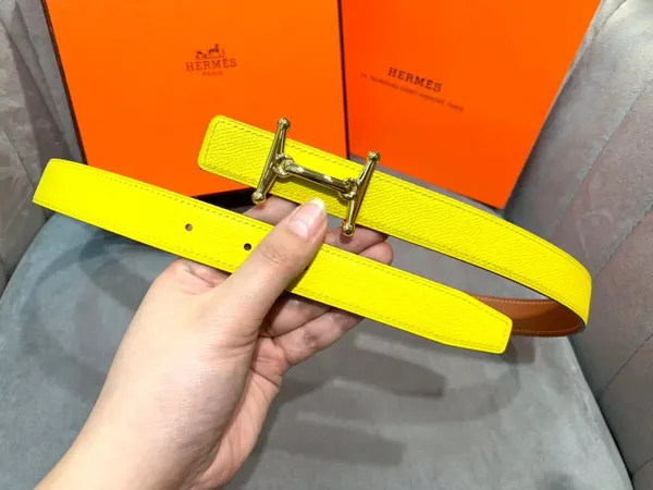 Hermès Yellow/Brown Reversible Belt with Gold-Tone Stirrup-Style H Buckle product view 3