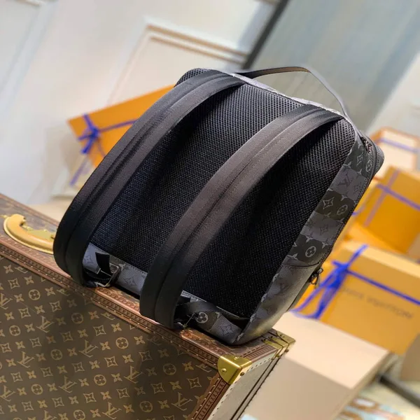 Louis Vuitton M45962 Utilitary Backpack product view 4