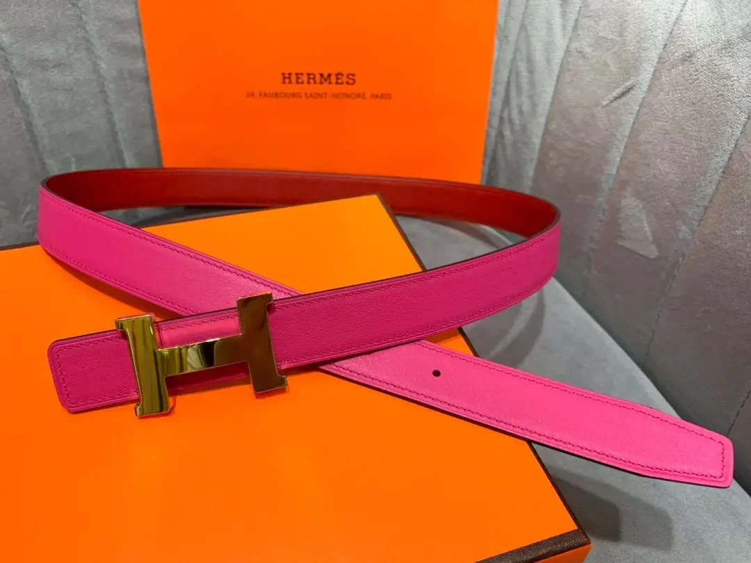 Hermès Red/Bright Pink Reversible Belt with Gold-Tone Wide H Buckle product view 3