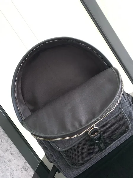 Dior 8 Backpack in Black Dior Oblique Jacquard product view 2