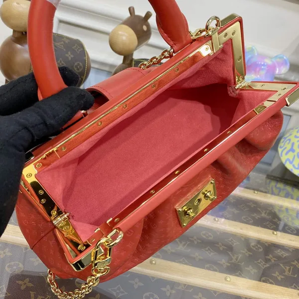 Louis Vuitton M22327 Monogram Clutch Red product view 9