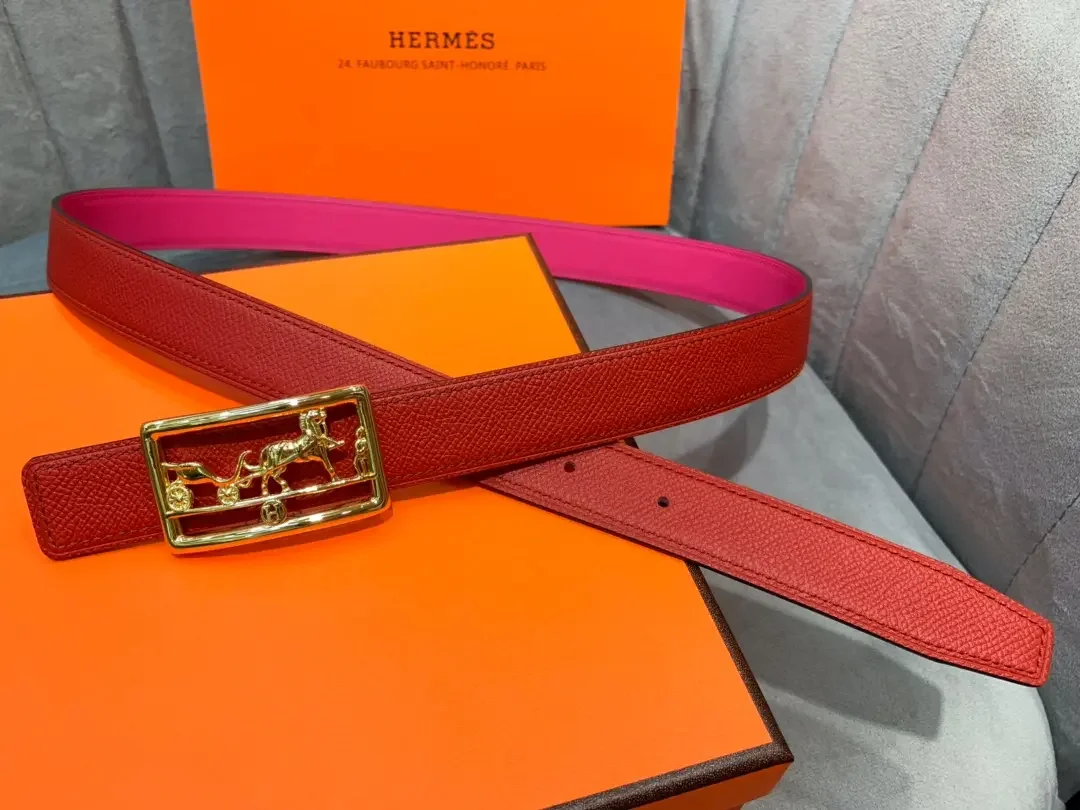 Hermès Red/Bright Pink Reversible Belt with Gold-Tone Horse-and-Carriage Buckle product view 1