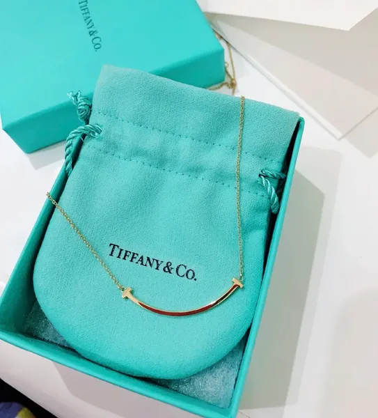 Tiffany & Co. Medium Smooth Smile Necklace Gold-Tone product photo