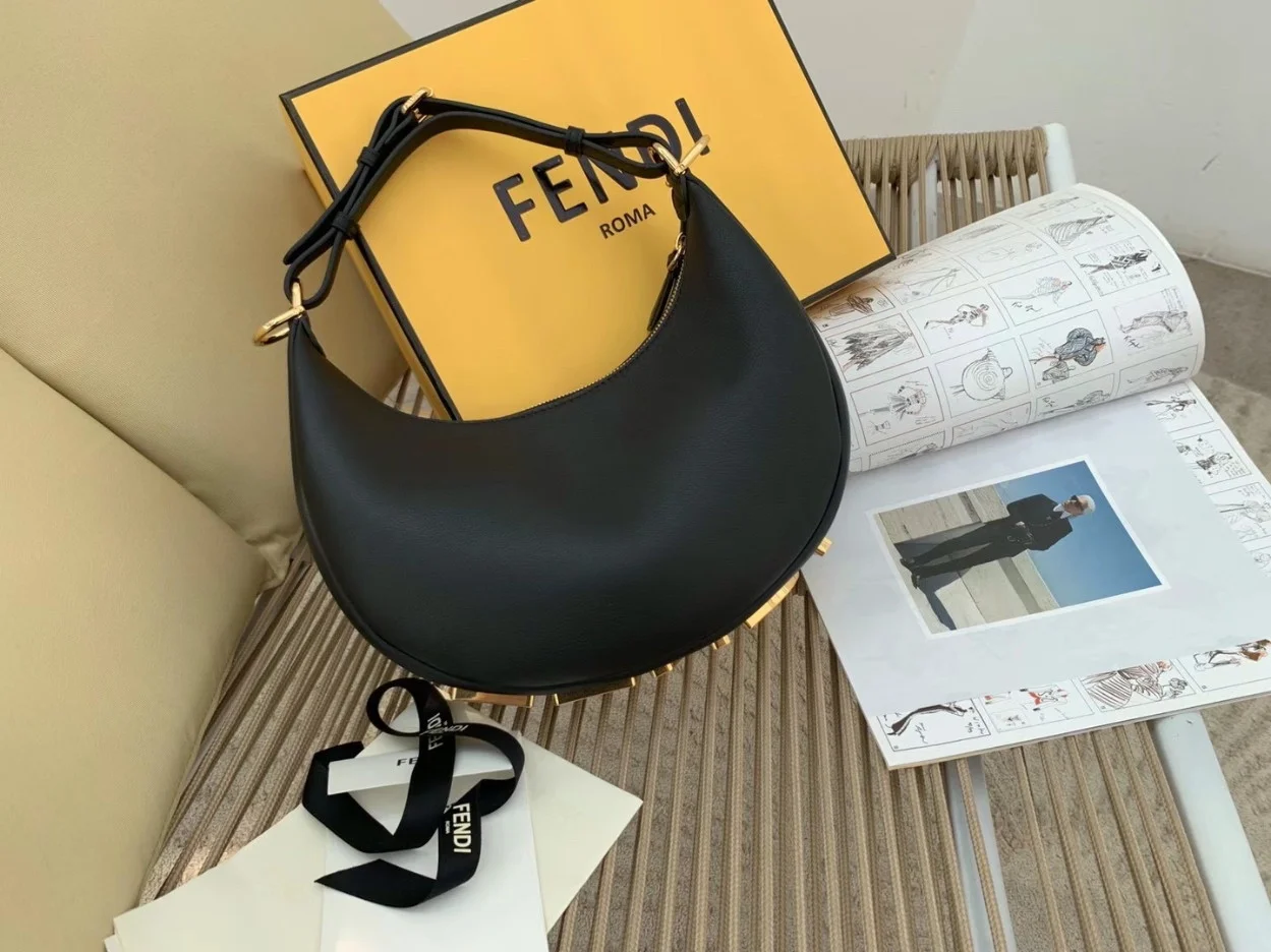Fendi Fendigraphy Small Hobo Bag In Black Leather product view 2