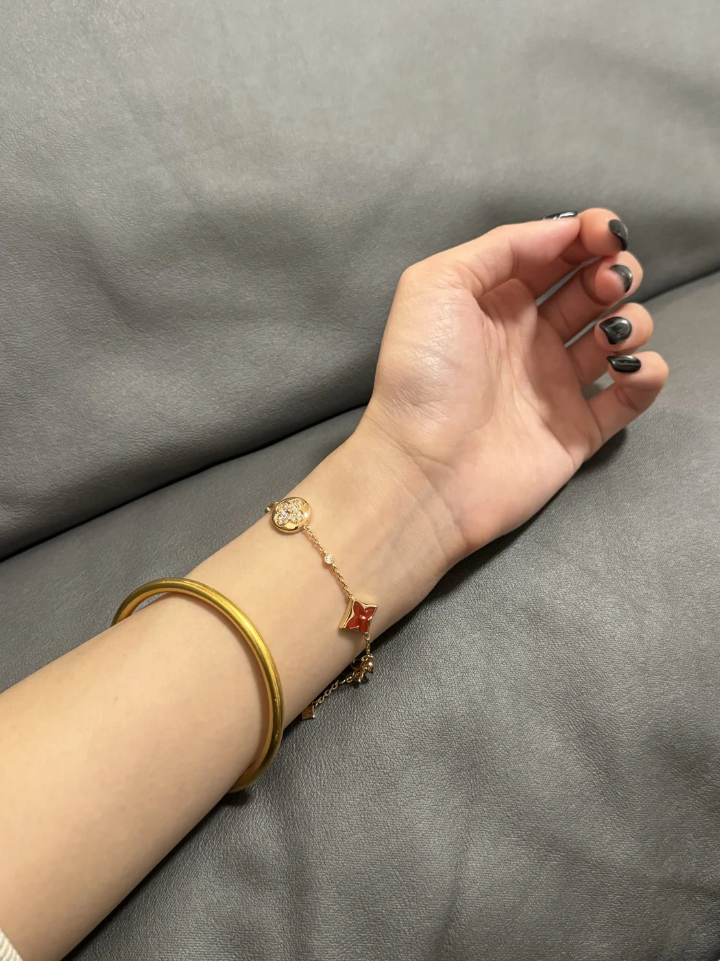Louis Vuitton Sun Star Blossom Chain Bracelet Red Inlay and Gold-Tone product view 5