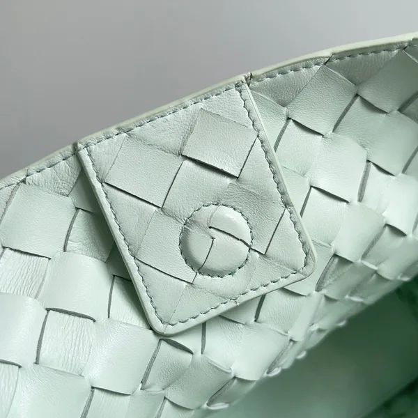Bottega Veneta Andiamo Medium Bag In Glacier Intrecciato Lambskin product view 5