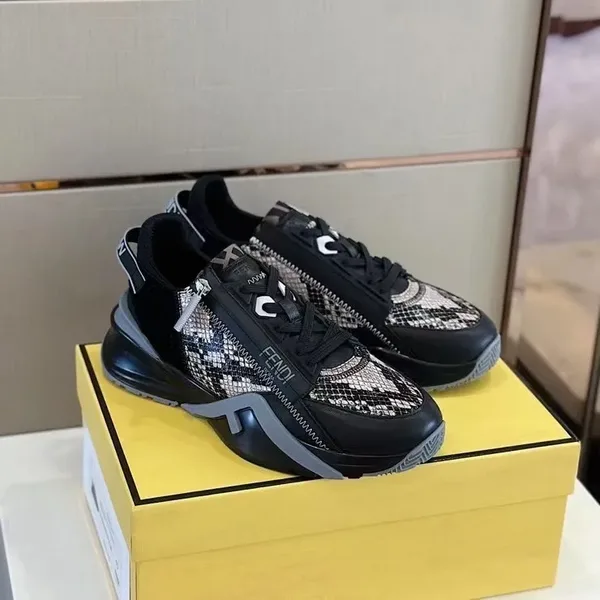 Fendi Flow Low-Top Sneakers Black/White product photo