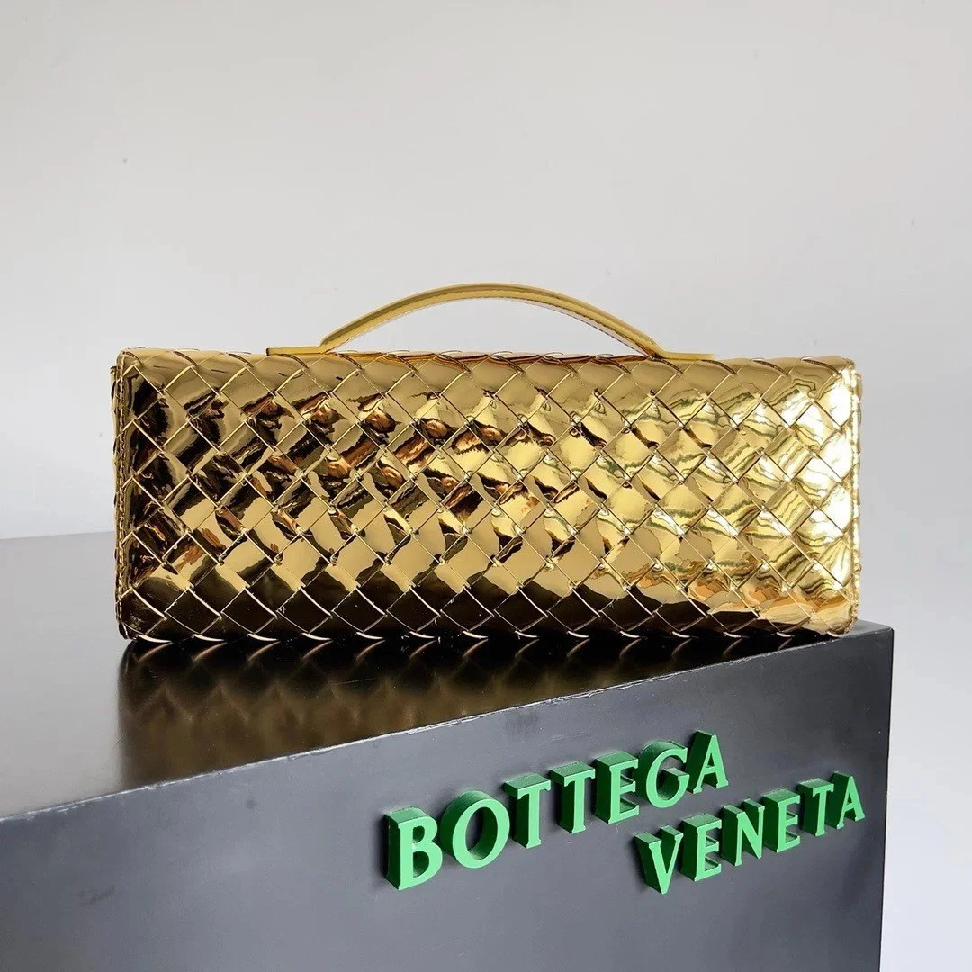 Bottega Veneta Andiamo Clutch with Handle in Gold Metallic Leather product view 7