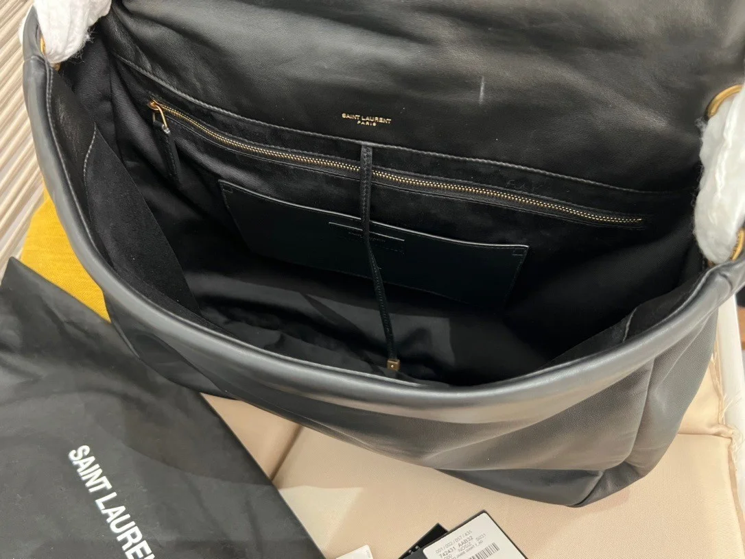 Saint Laurent Jamie 4.3 Shoulder Bag In Black Lambskin product view 3
