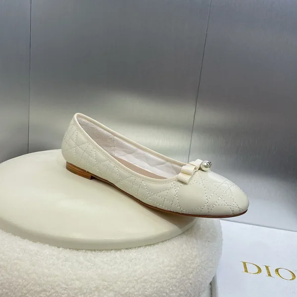 Dior Ballerina Flats in White Quilted Cannage Calfskin product view 8