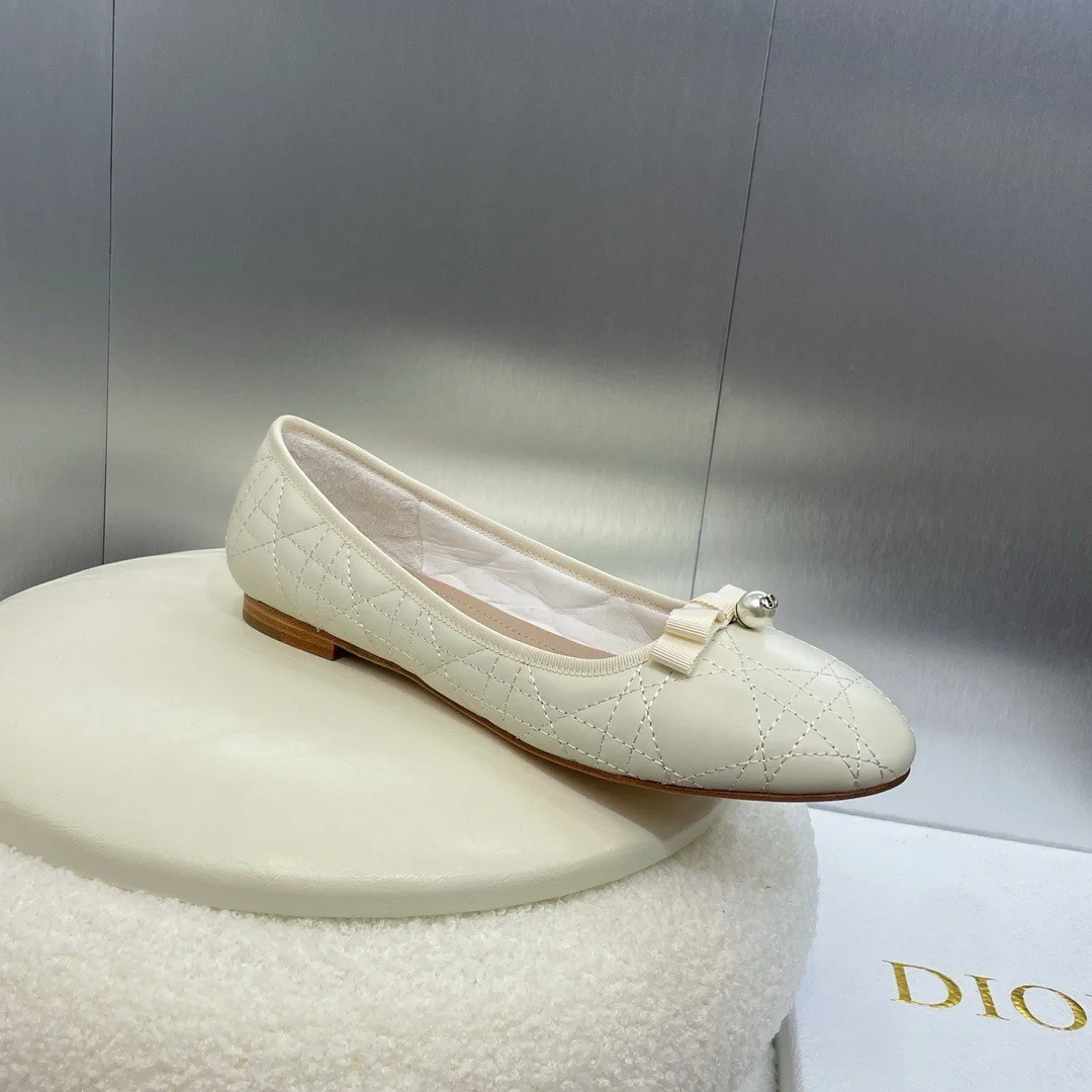 Dior Ballerina Flats in White Quilted Cannage Calfskin product view 8