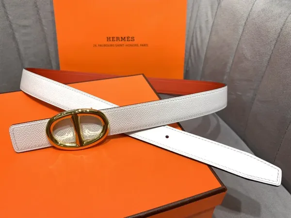 Hermès White/Red Reversible Belt with Gold-Tone Oval Buckle product photo